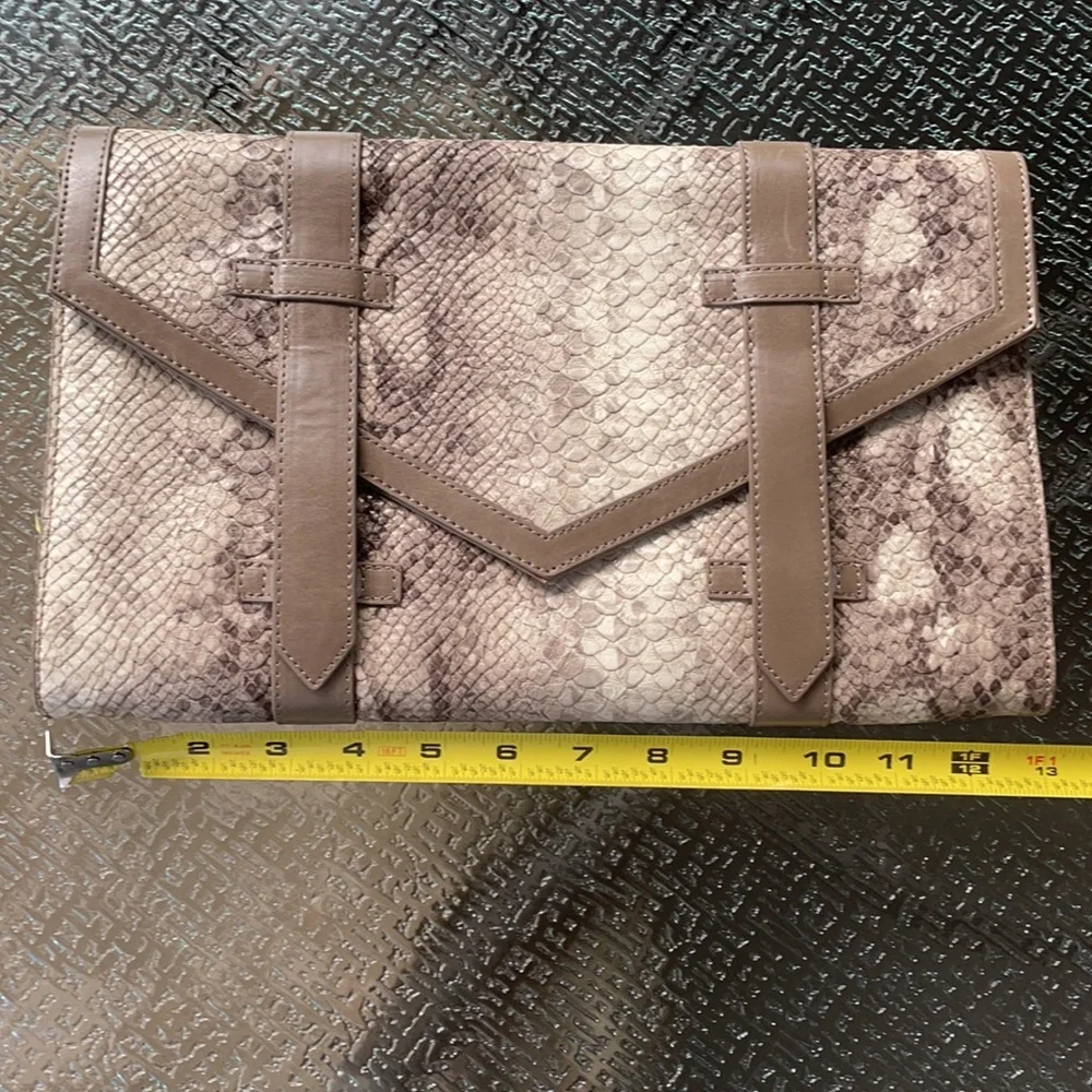 Shiraleah snake skin clutch - Picture 5 of 12